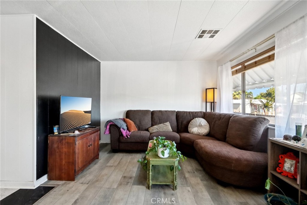 MLS #PW26062356 image #6