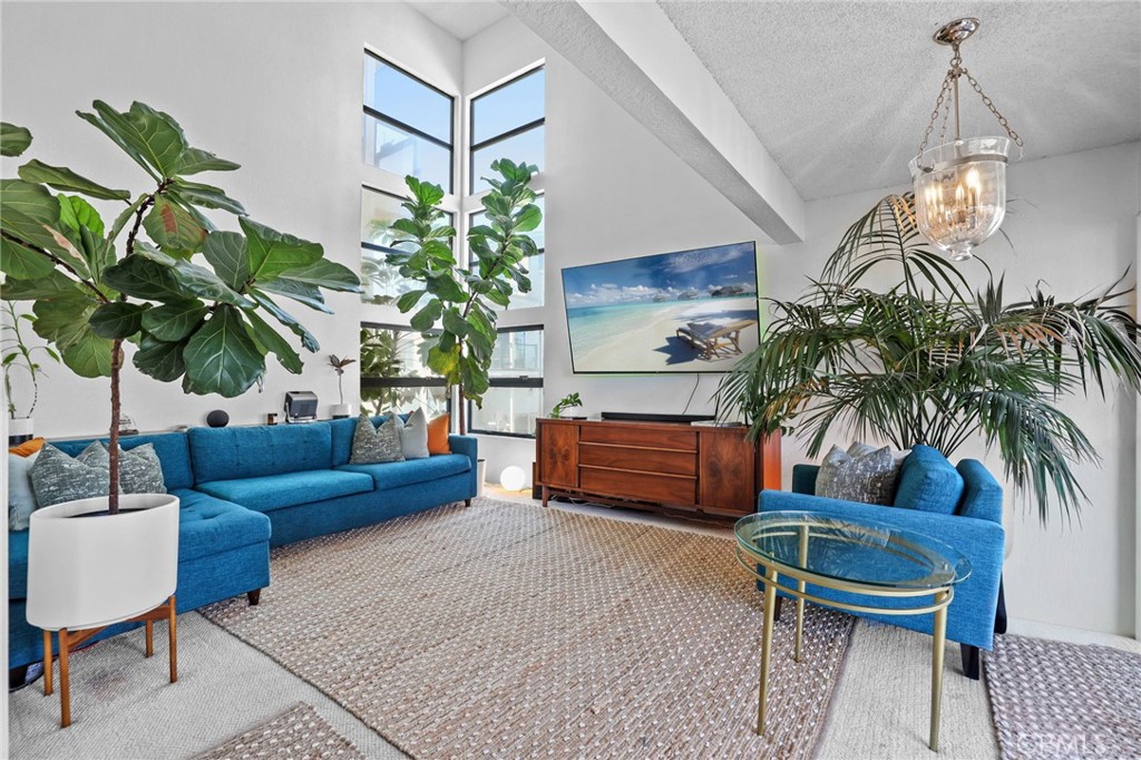 MLS #PW26065733 image #5