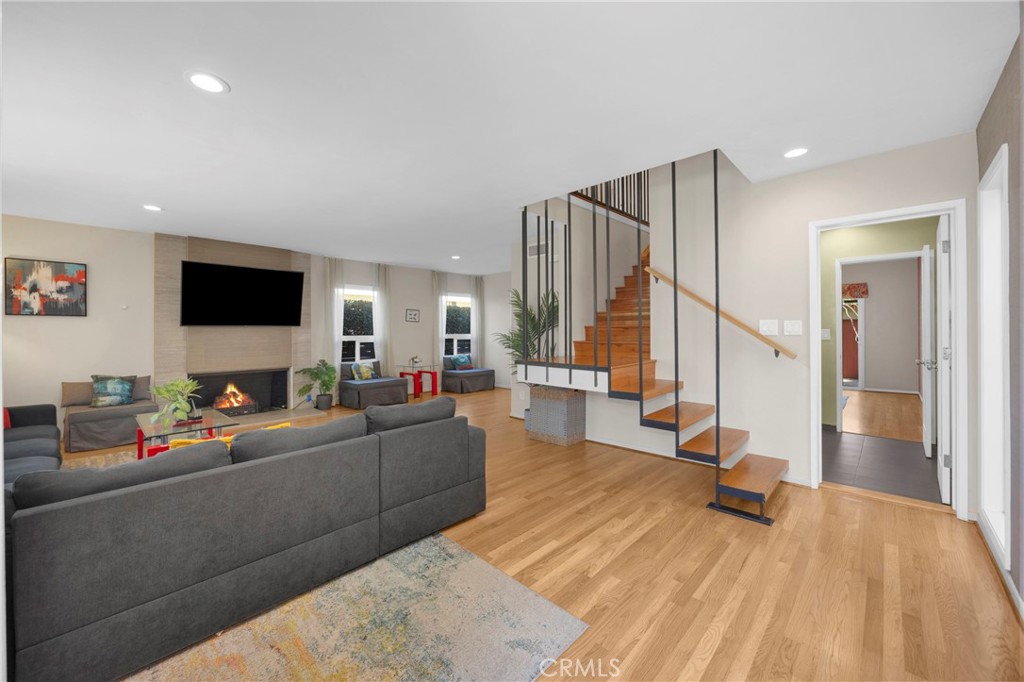 MLS #PW26068262 image #3