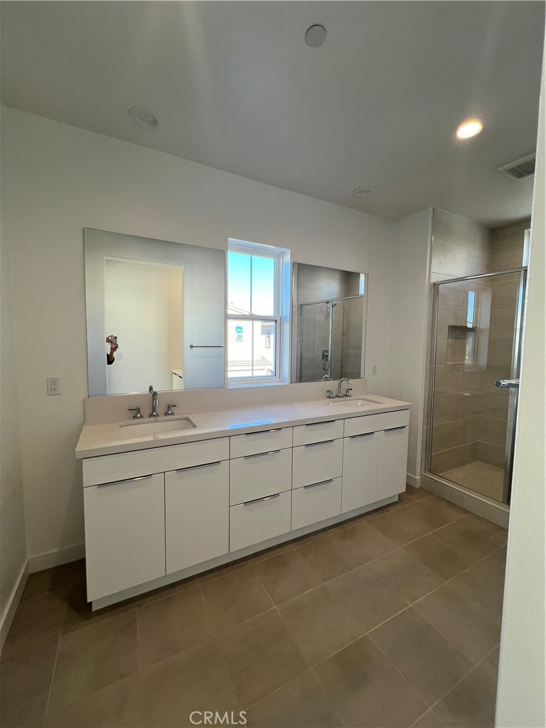 MLS #PW26069656 image #1