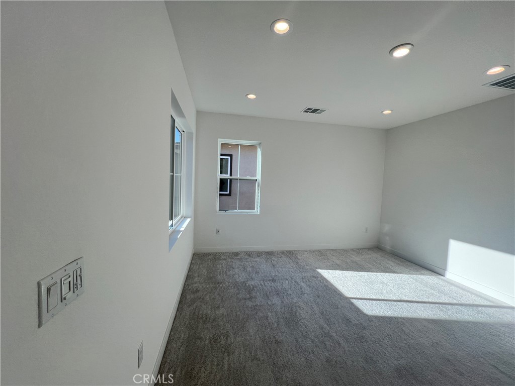 MLS #PW26069656 image #6