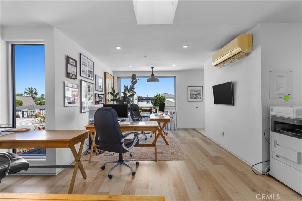 MLS #SB25082010 image #9