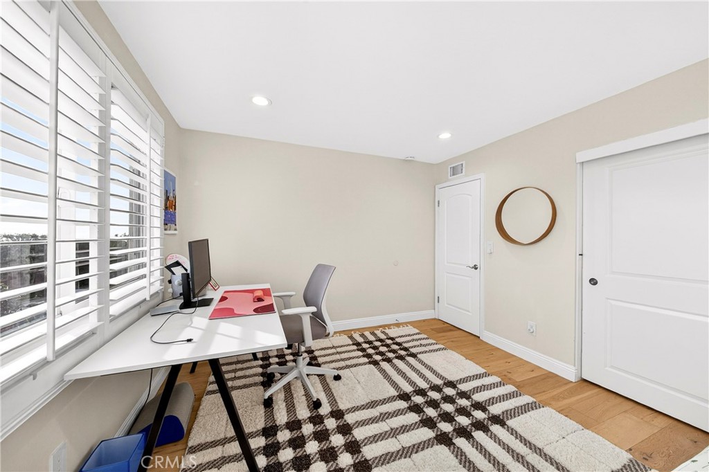 MLS #SB26051384 image #3