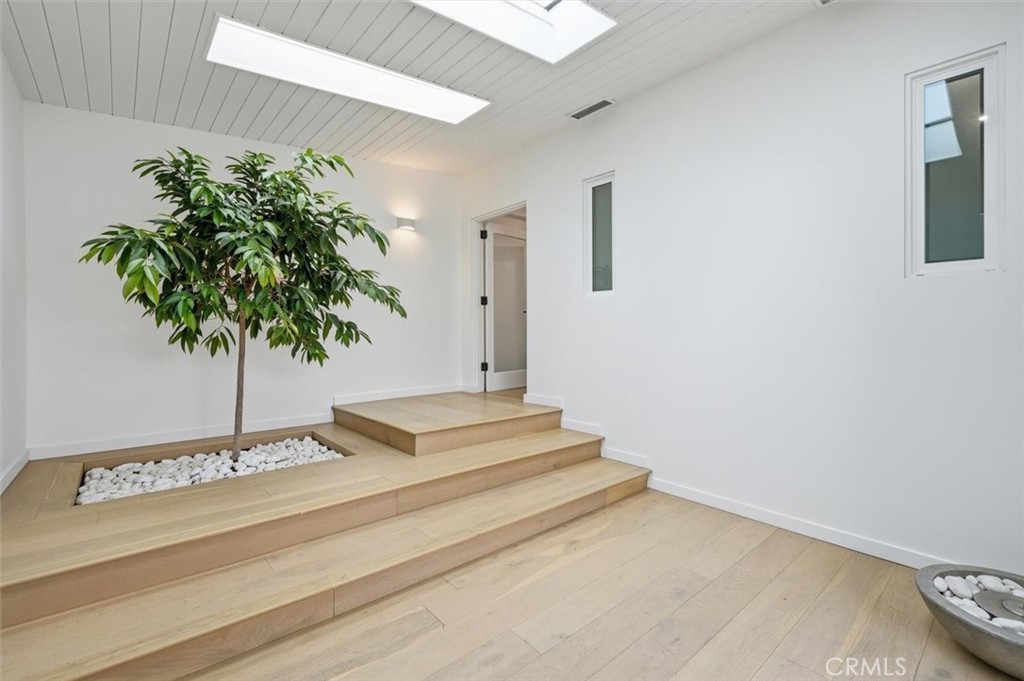 MLS #SB26053066 image #1