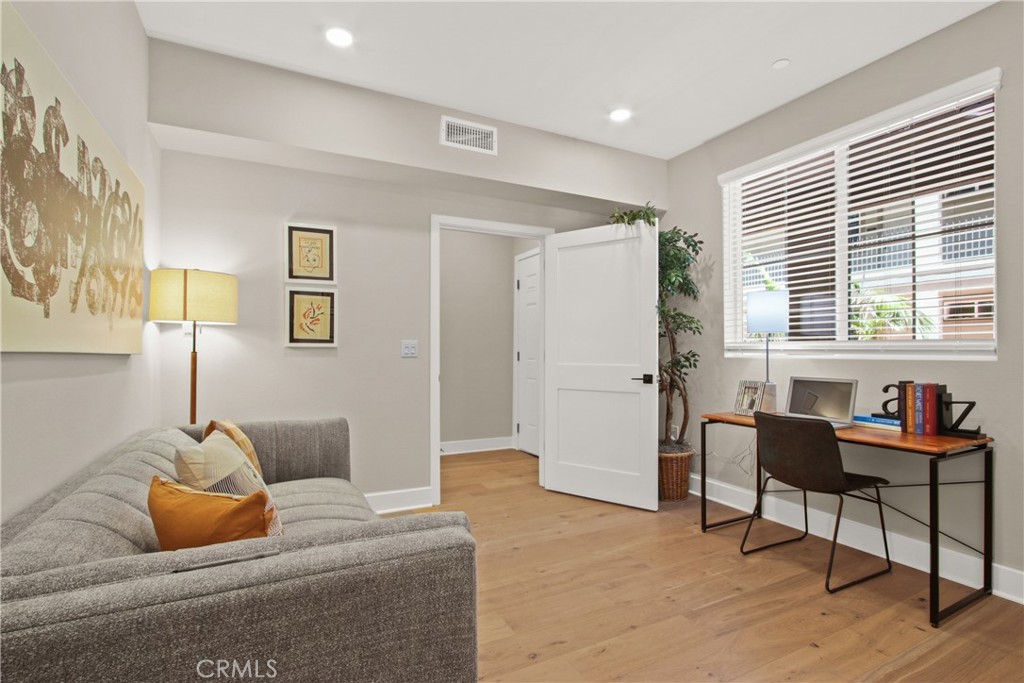 MLS #SB26058405 image #6