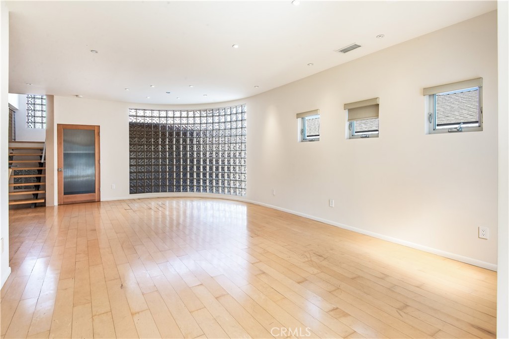 MLS #SB26069486 image #4