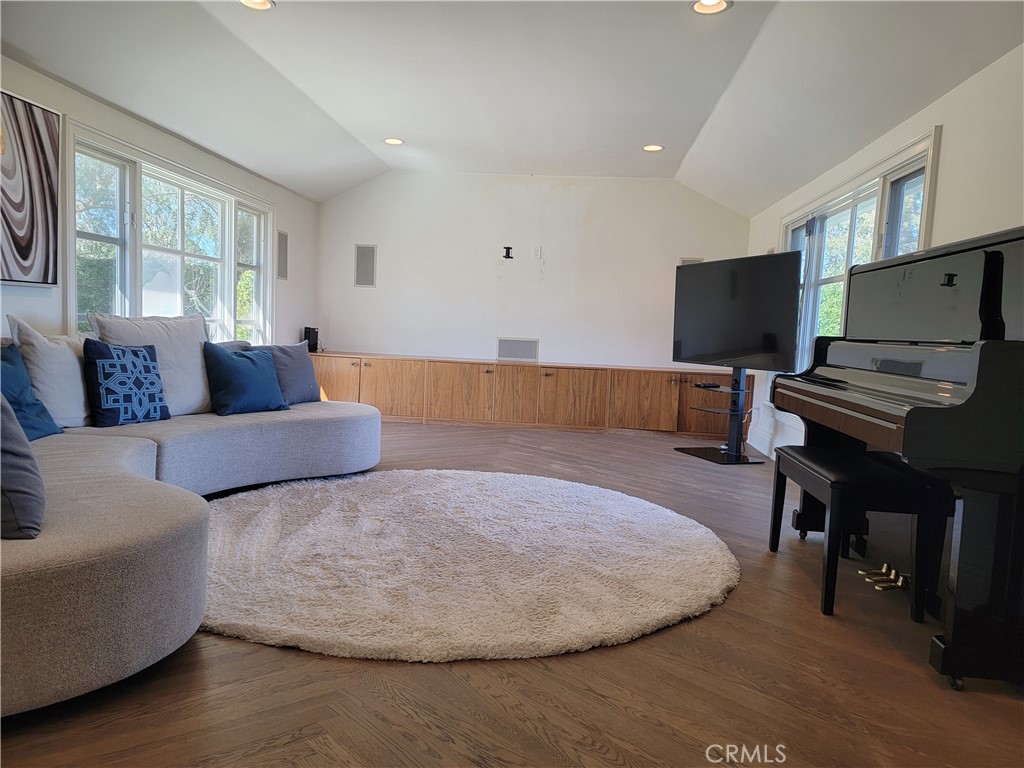 MLS #SB26072490 image #18