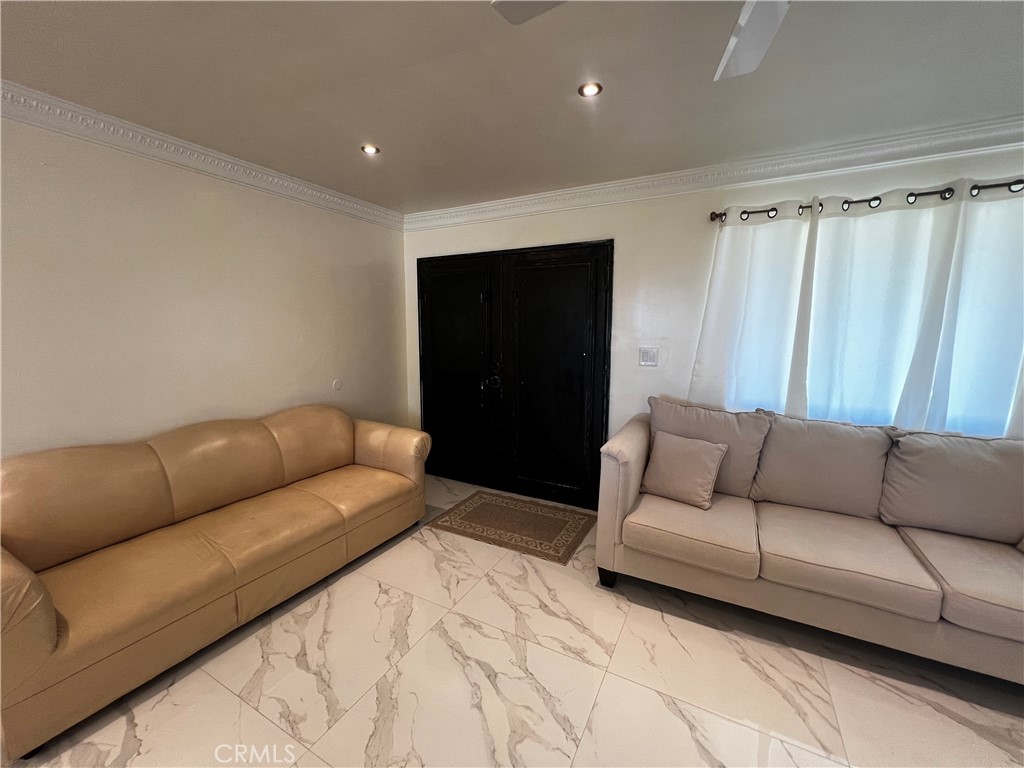 MLS #SR25167353 image #5