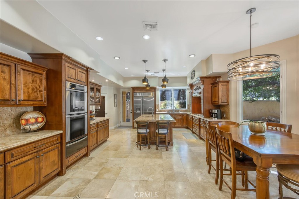 MLS #SR25192669 image #12