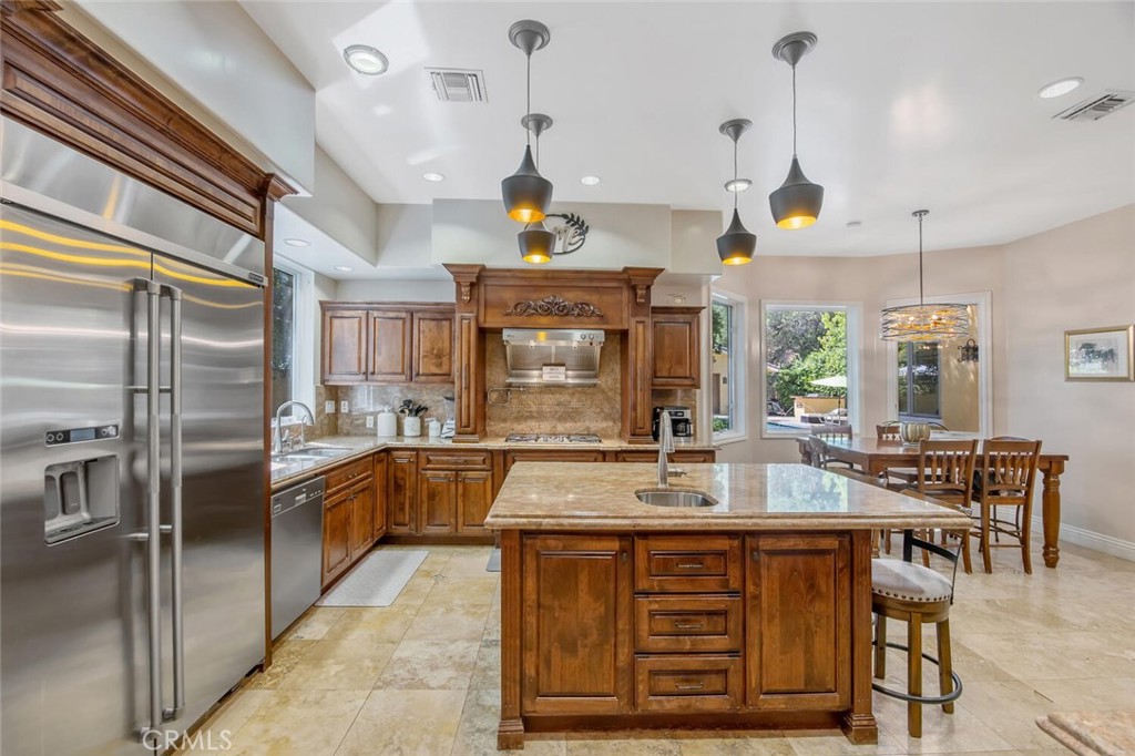 MLS #SR25192669 image #14