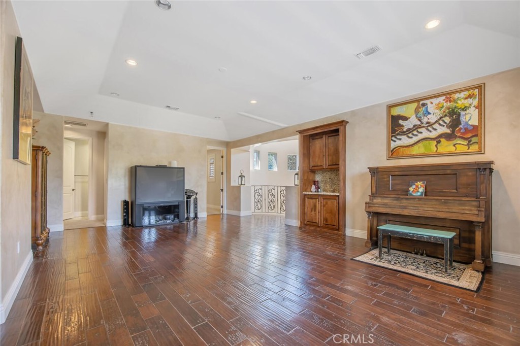 MLS #SR25192669 image #28