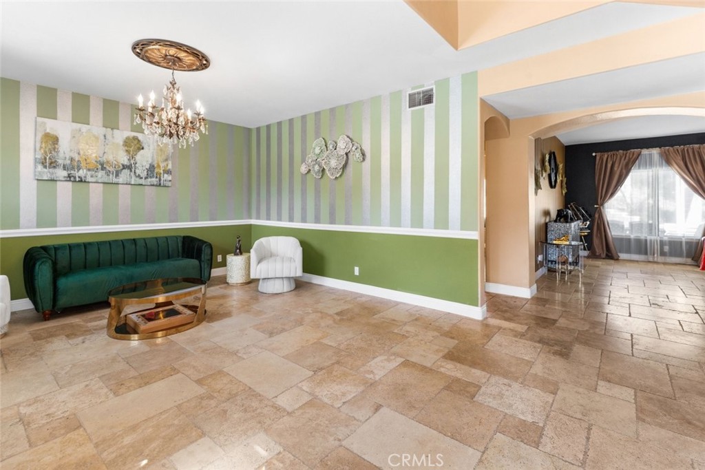 MLS #SR25218747 image #16