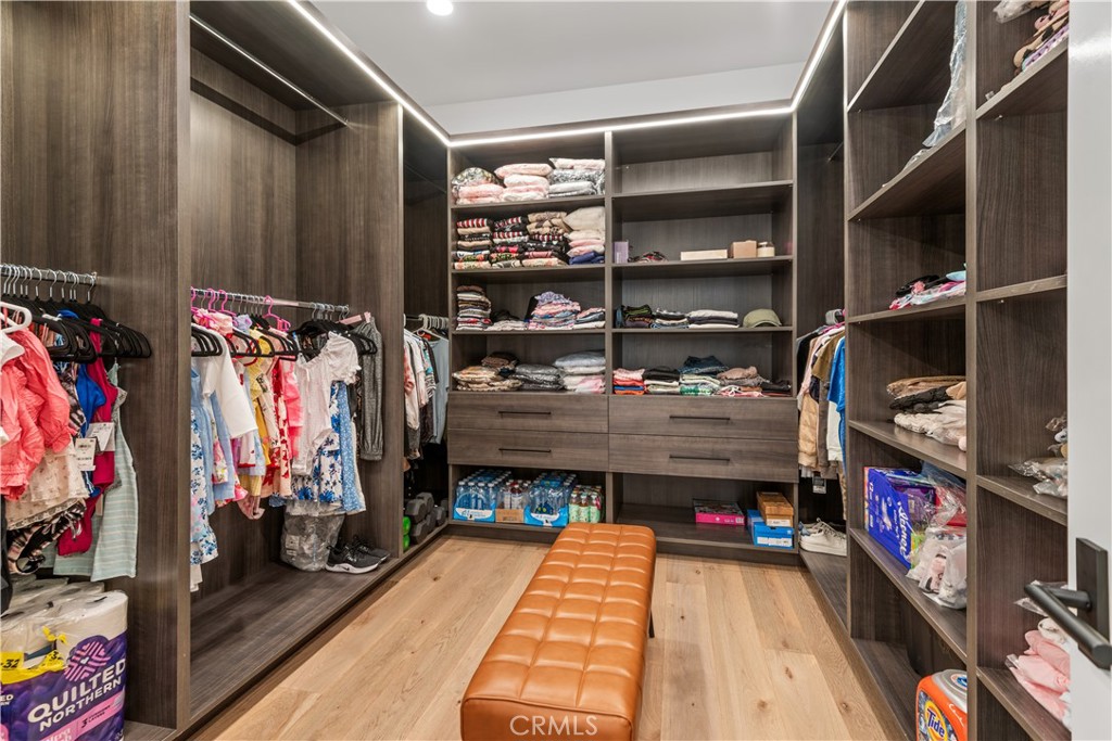 MLS #SR25270112 image #16