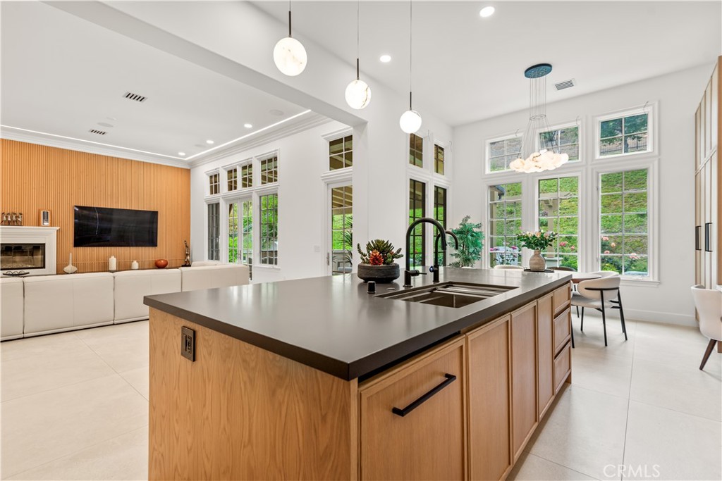 MLS #SR25270112 image #8