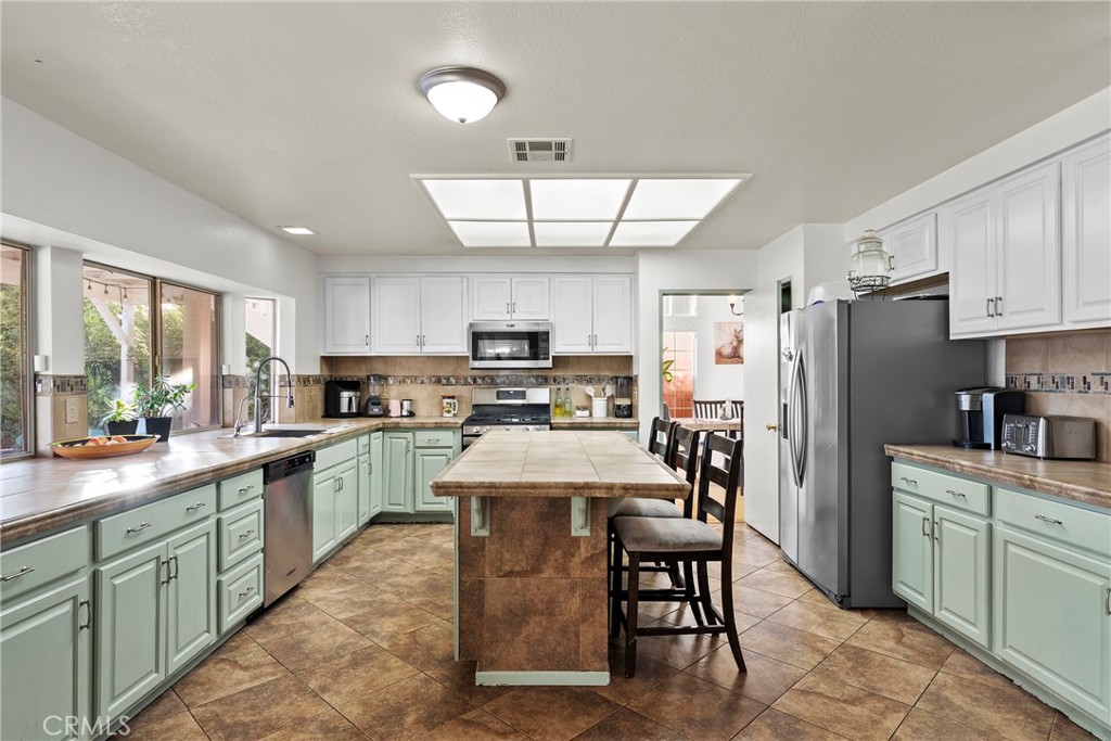 MLS #SR25270763 image #6