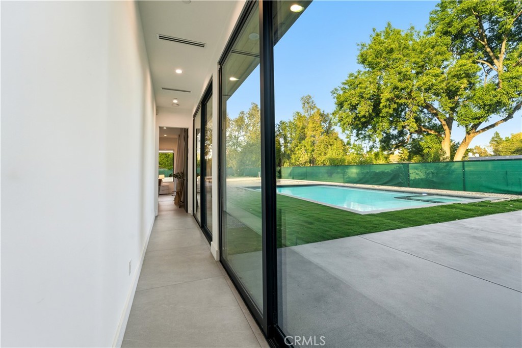 MLS #SR25277101 image #8