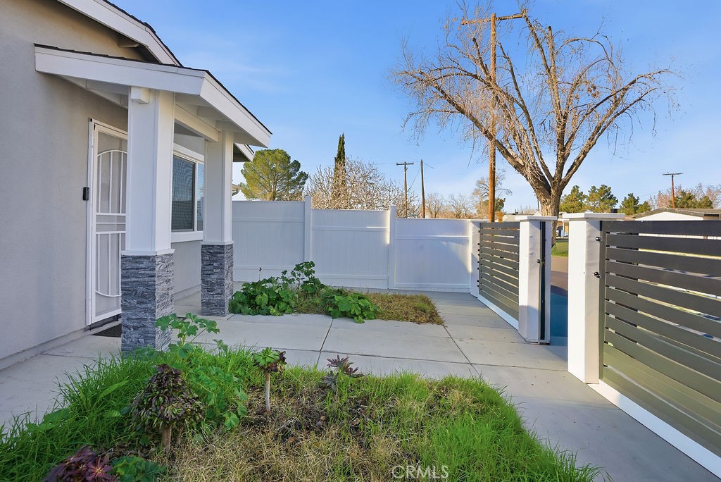 MLS #SR26013872 image #10