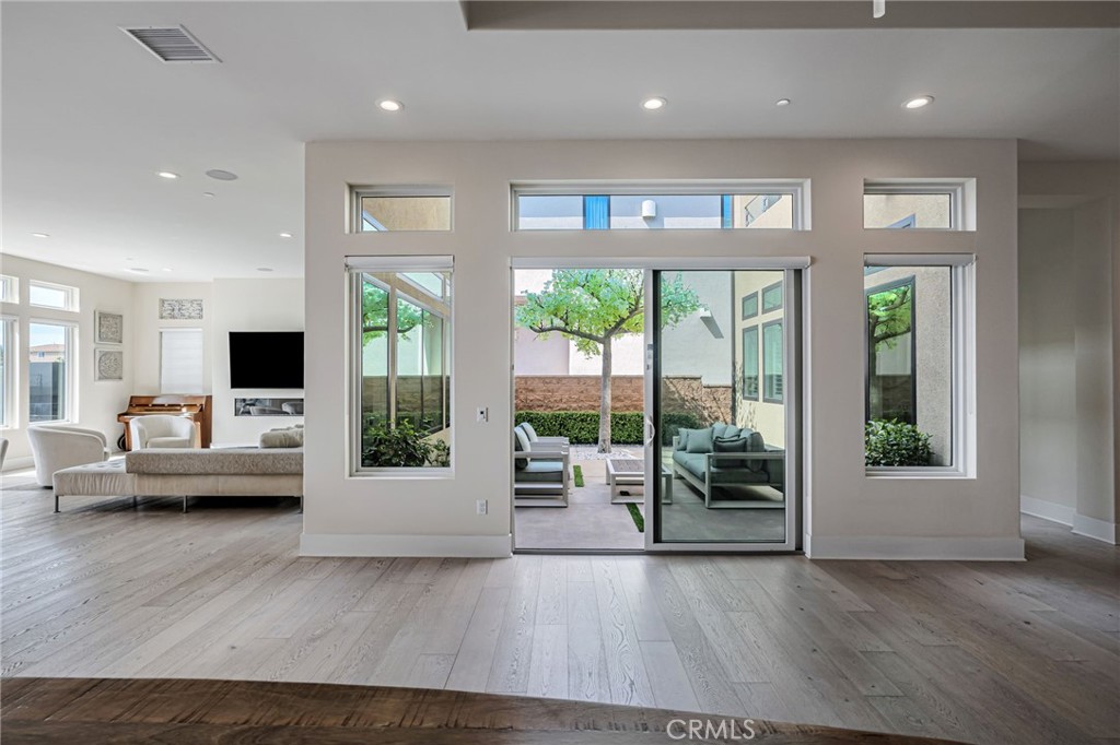 MLS #SR26023335 image #10