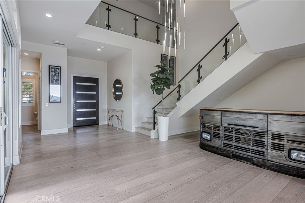 MLS #SR26023335 image #8