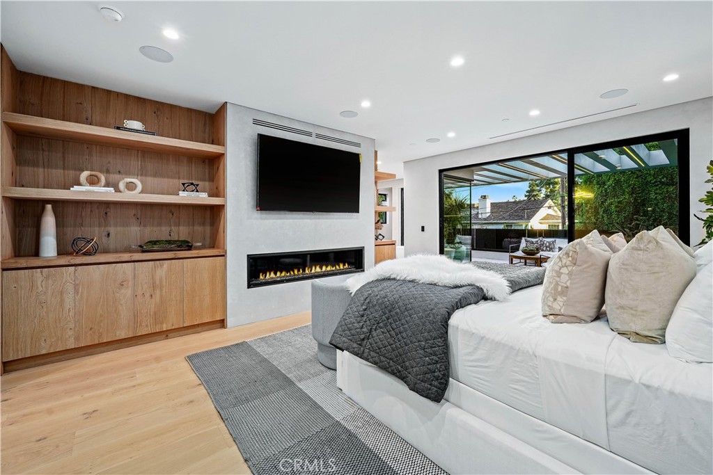 MLS #SR26025338 image #12