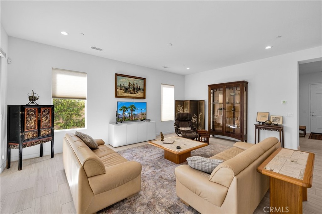 MLS #SR26045385 image #21