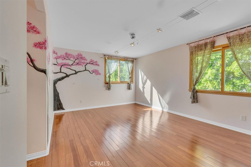 MLS #SR26046296 image #34