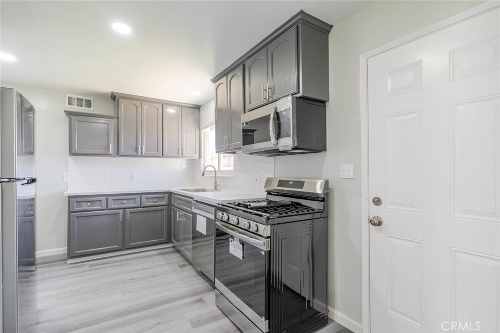 MLS #SR26049077 image #9