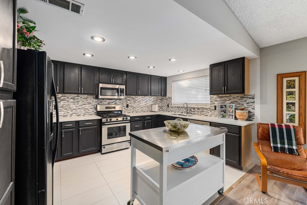 MLS #SR26049799 image #8