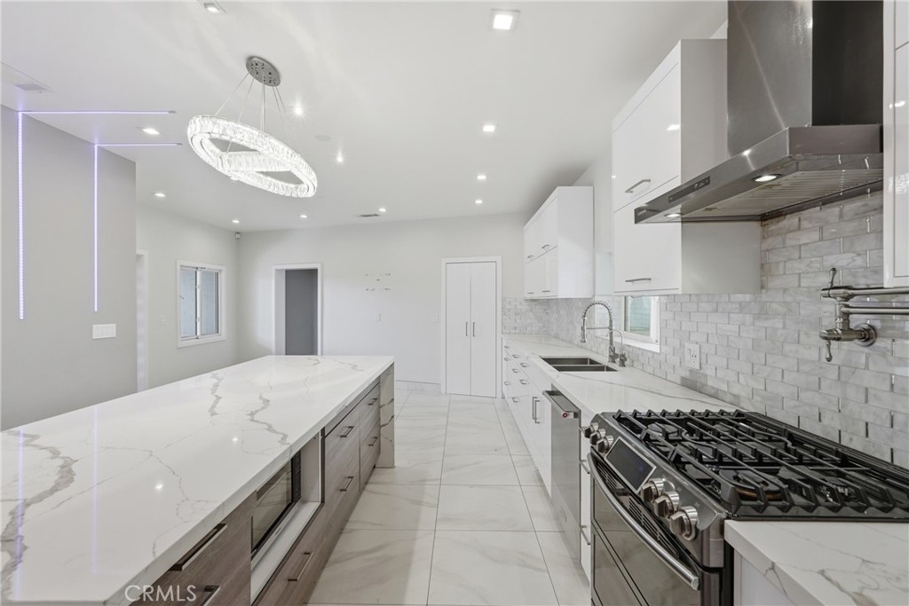 MLS #SR26051860 image #10