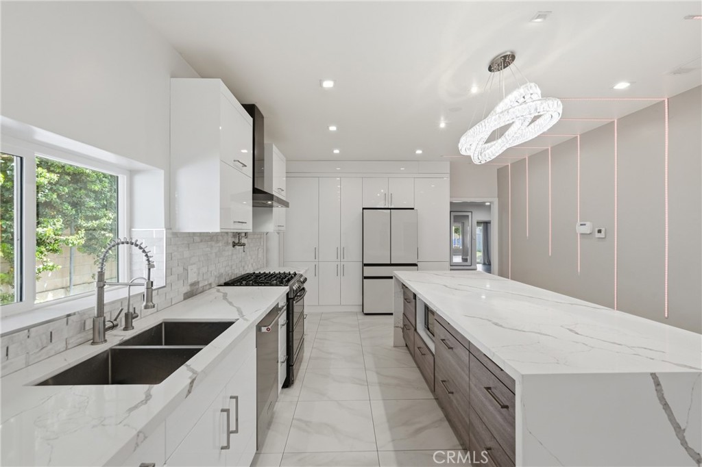 MLS #SR26051860 image #2