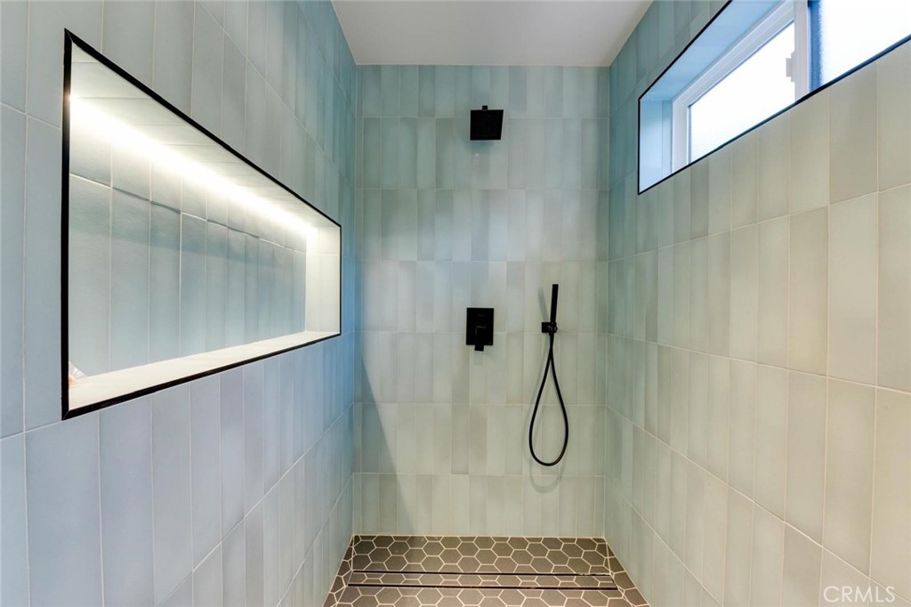 MLS #SR26051952 image #6