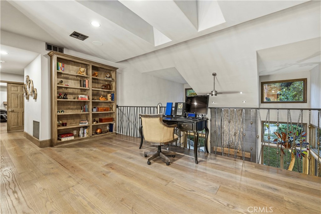 MLS #SR26052341 image #25