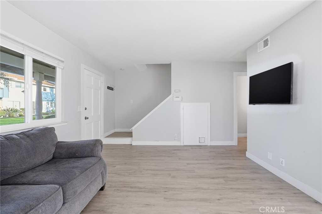 MLS #SR26053255 image #3