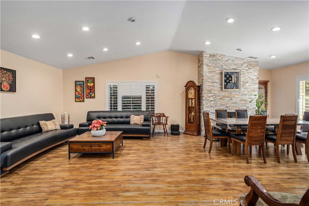 MLS #SR26055799 image #11