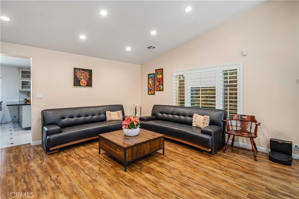 MLS #SR26055799 image #12