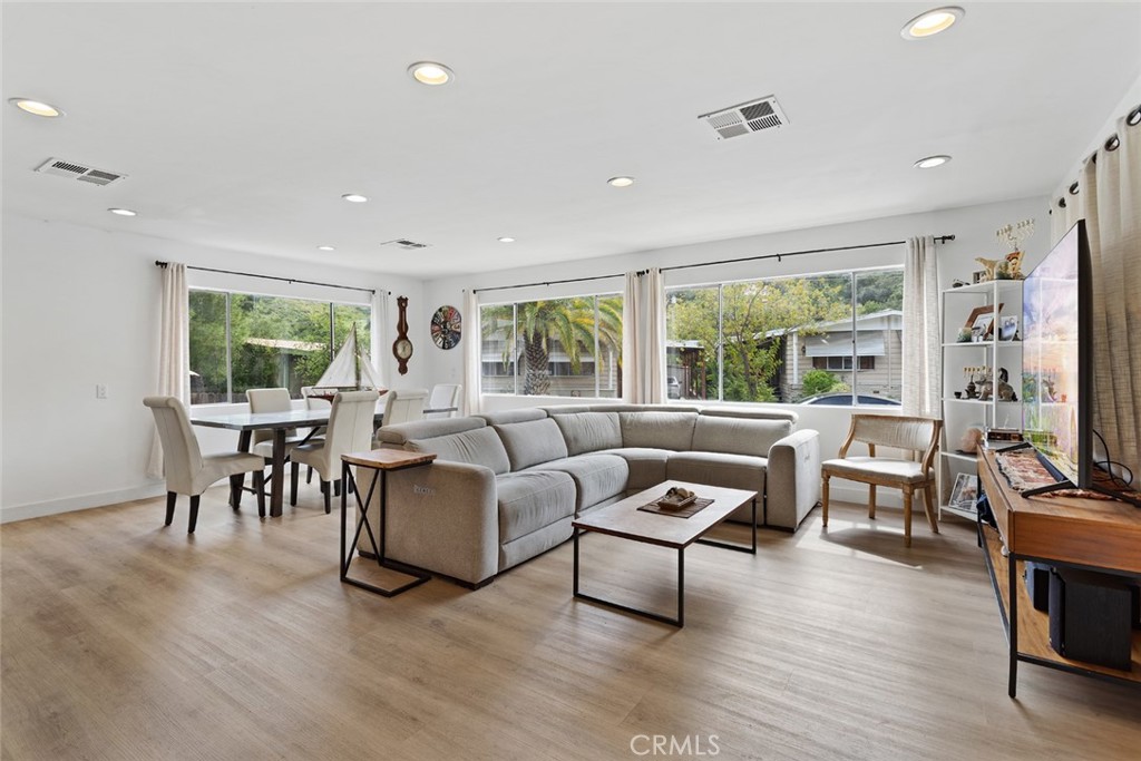 MLS #SR26057139 image #9