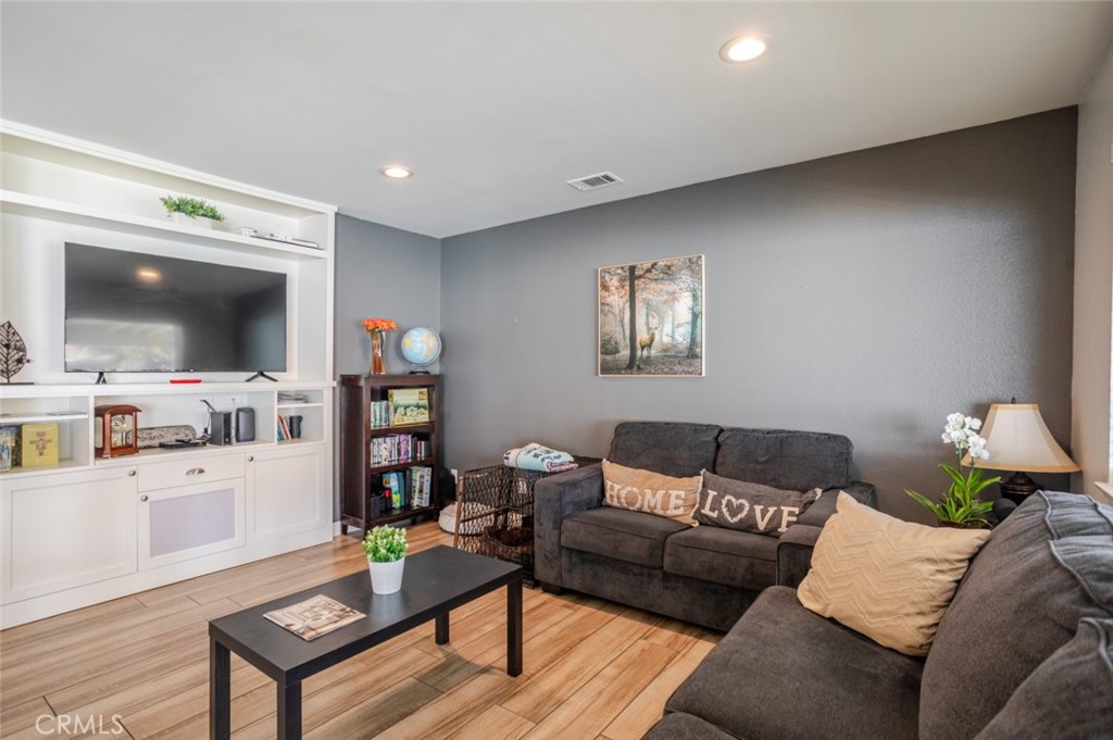 MLS #SR26057295 image #3