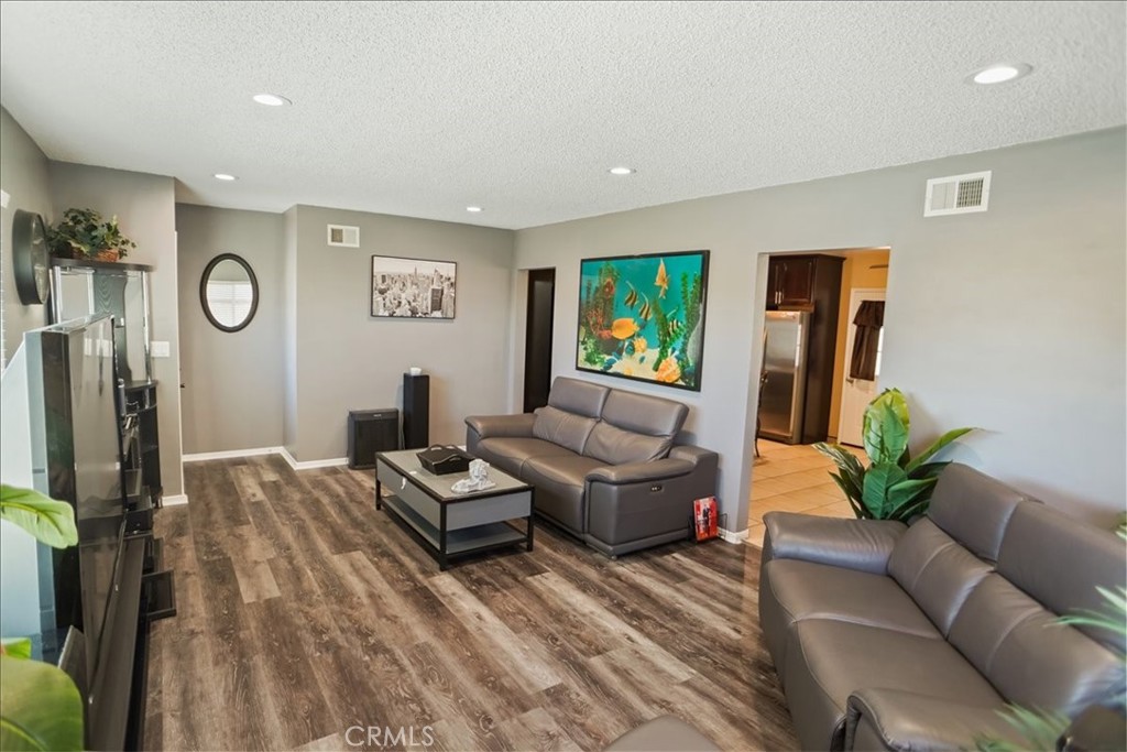 MLS #SR26059315 image #4