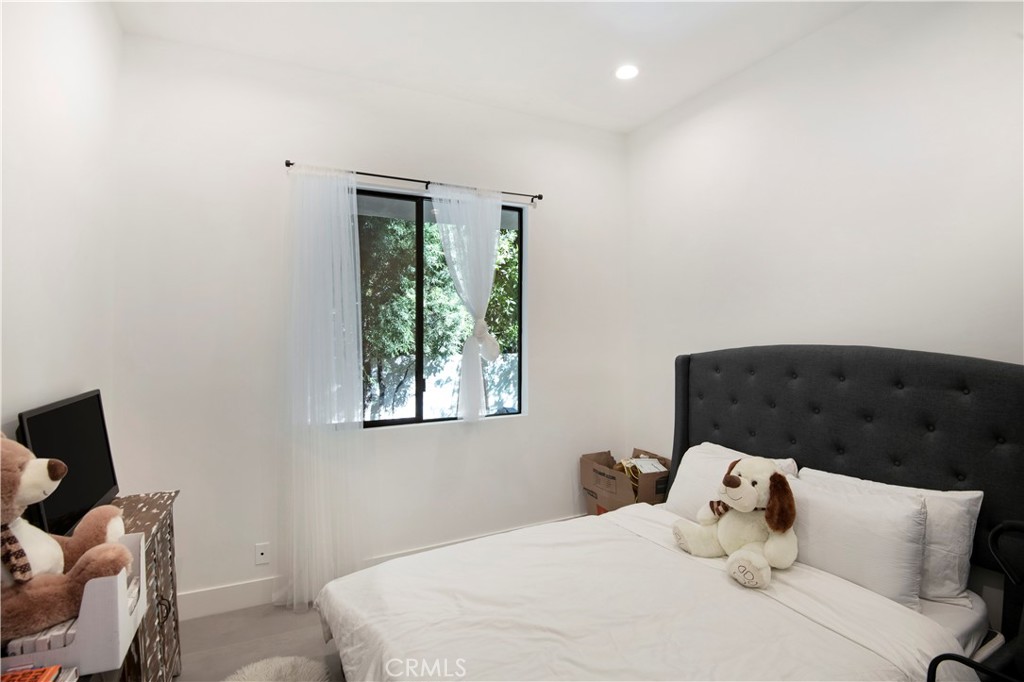 MLS #SR26060687 image #17