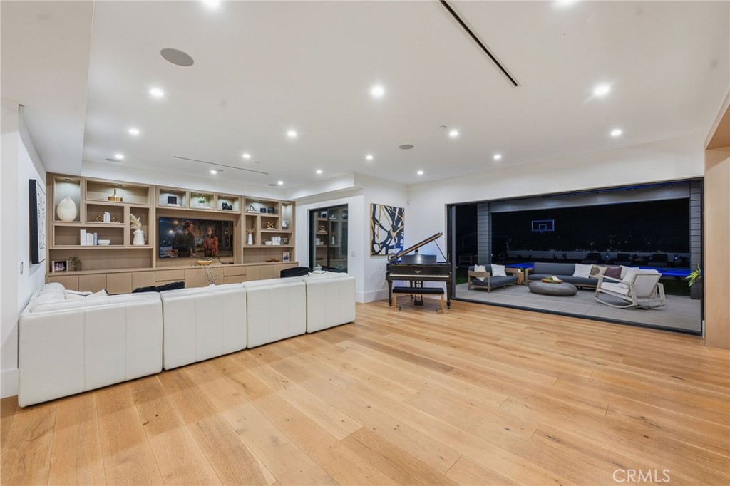 MLS #SR26062610 image #2