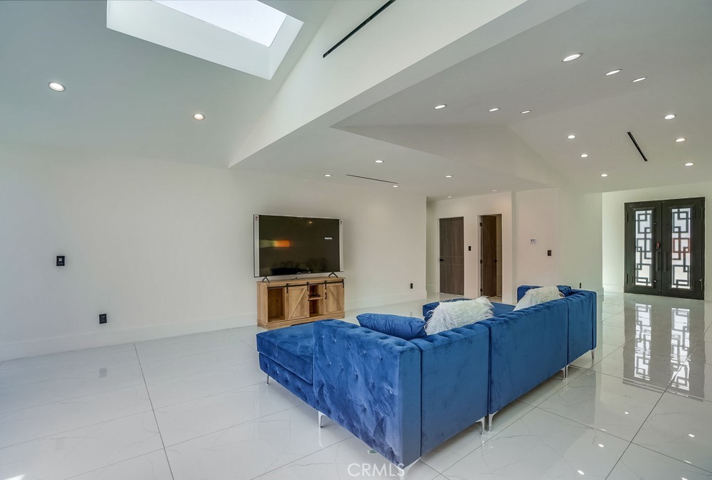 MLS #SR26069389 image #8