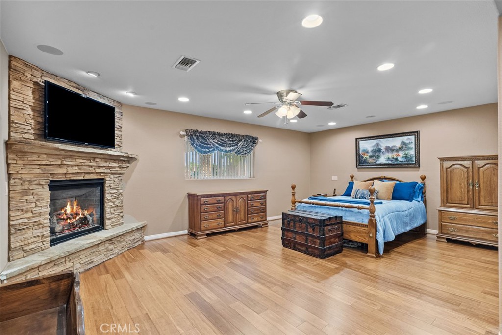 MLS #SR26069904 image #11