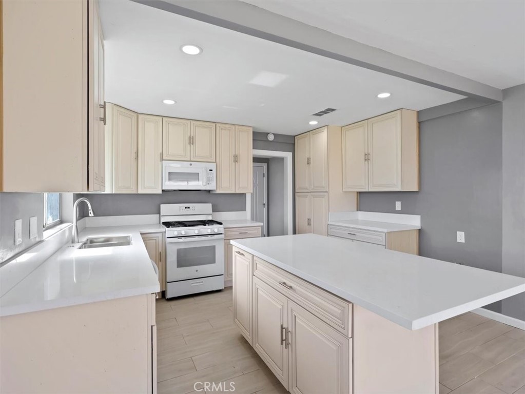 MLS #SR26070572 image #4