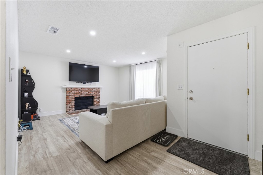 MLS #SR26071671 image #1