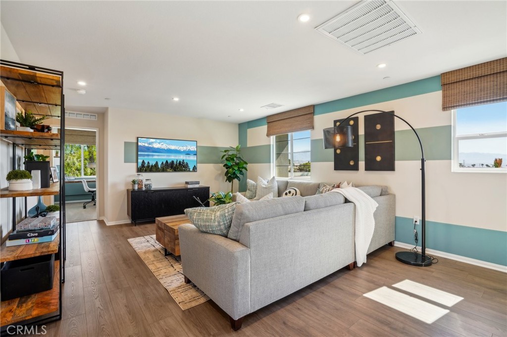 MLS #SW26069214 image #3