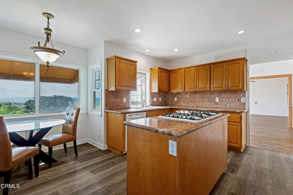 MLS #V1-34922 image #22