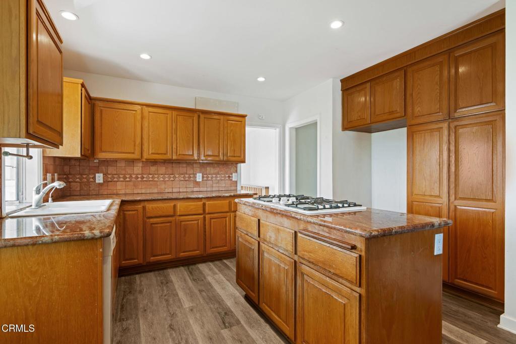 MLS #V1-34922 image #23