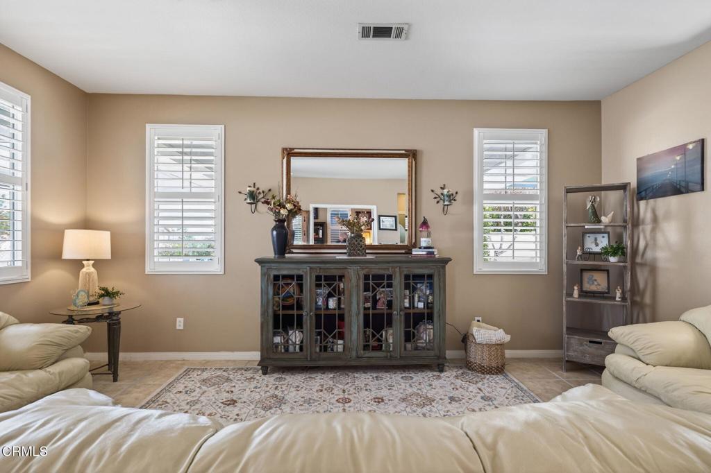 MLS #V1-35113 image #11