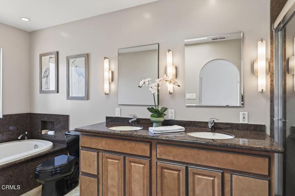 MLS #V1-35320 image #44