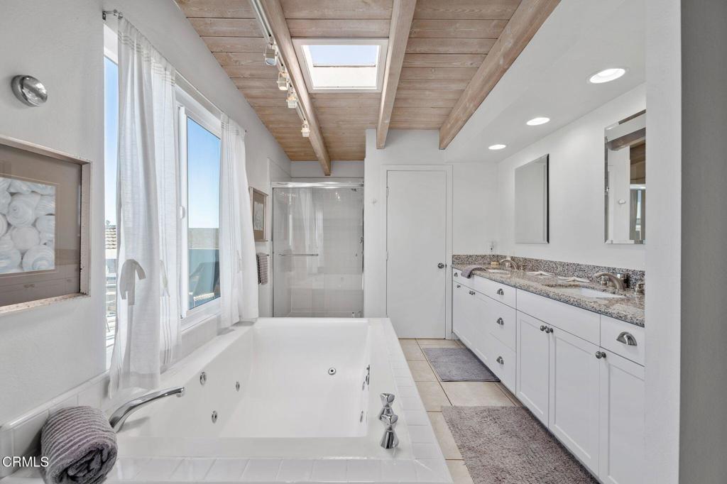 MLS #V1-35401 image #20